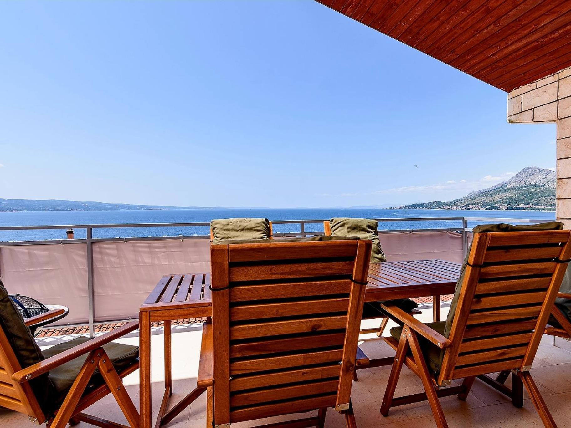 Villa Del Mar Omis Exterior photo